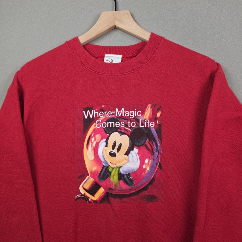 Vintage Disney Store Mickey Mouse Where Magic Comes To Life Red Crewneck S/M USA